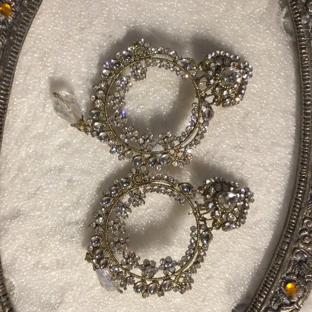 Vintage style rhinestone earrings